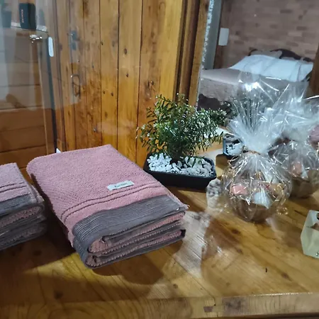Suite Rustica Aconchego - Com Banheira De Hidromassagem Campos do Jordao Exterior photo
