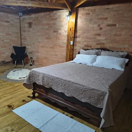 Suite Rustica Aconchego - Com Banheira De Hidromassagem Campos do Jordao Exterior photo