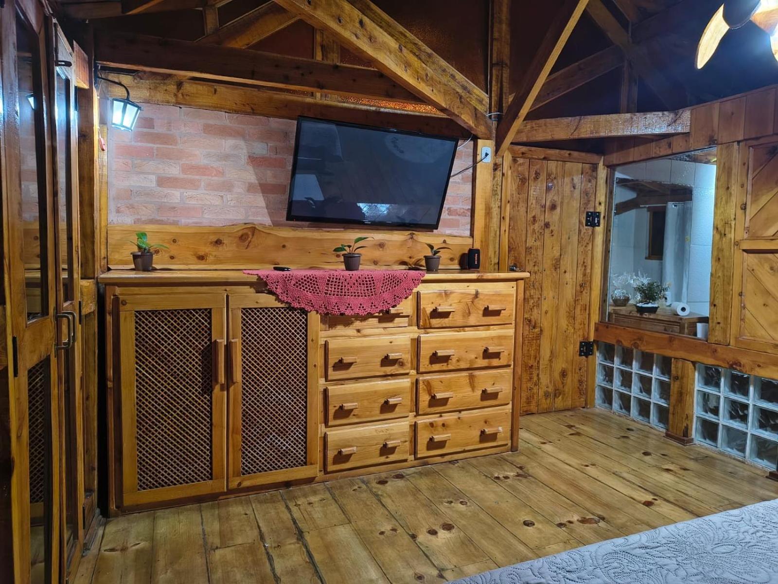 Rustica Aconchego - Com Banheira De Hidromassagem * Campos do Jordao